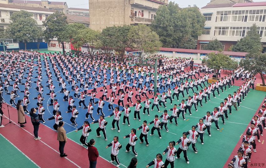 eded63b8256c4ad7beba8e94f71551d6.jpg eded63b8256c4ad7beba8e94f71551d6.jpg