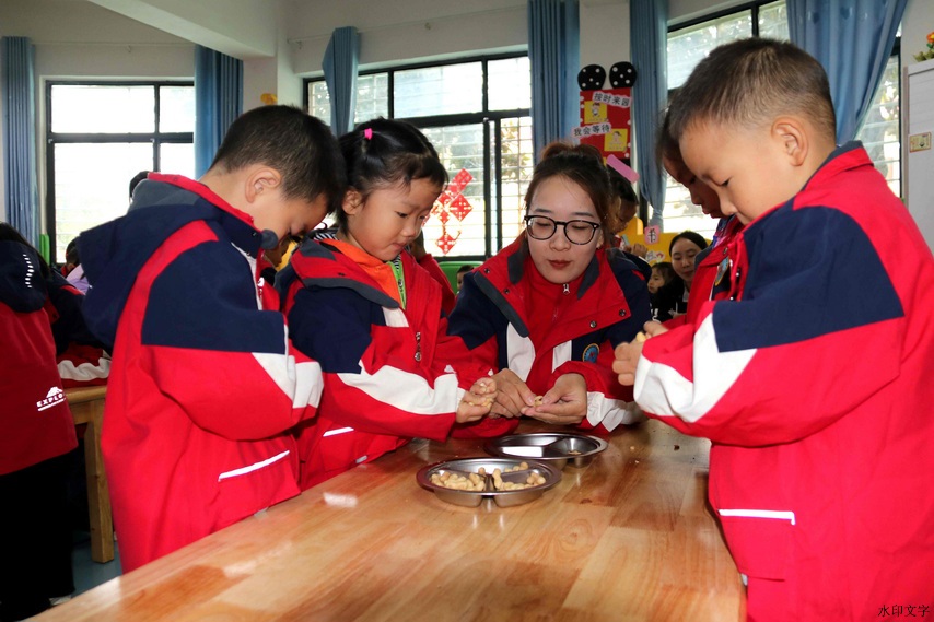 8f1199e0256c428d9449d6c6db2b6296.jpg 8f1199e0256c428d9449d6c6db2b6296.jpg