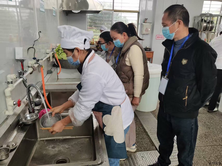 3563b784ab824f42afae1f073cf88654.jpg 3563b784ab824f42afae1f073cf88654.jpg