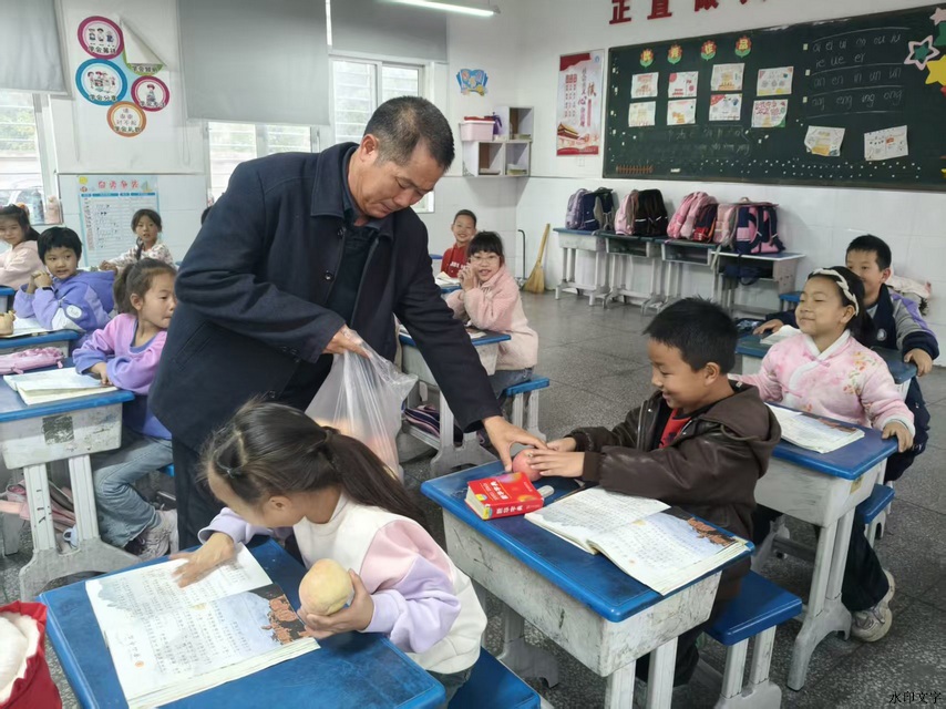 60eacf45c4bc4661a6e755901e93b2e3.jpg 60eacf45c4bc4661a6e755901e93b2e3.jpg